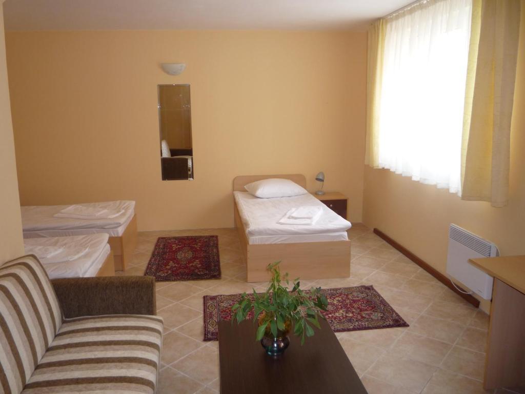 Hostel Sylvia Sofia Esterno foto